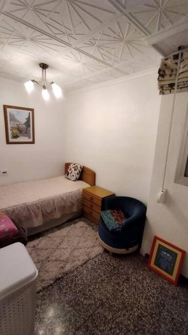 Charming Three Bedroom Apartment In Alcoi Exterior foto